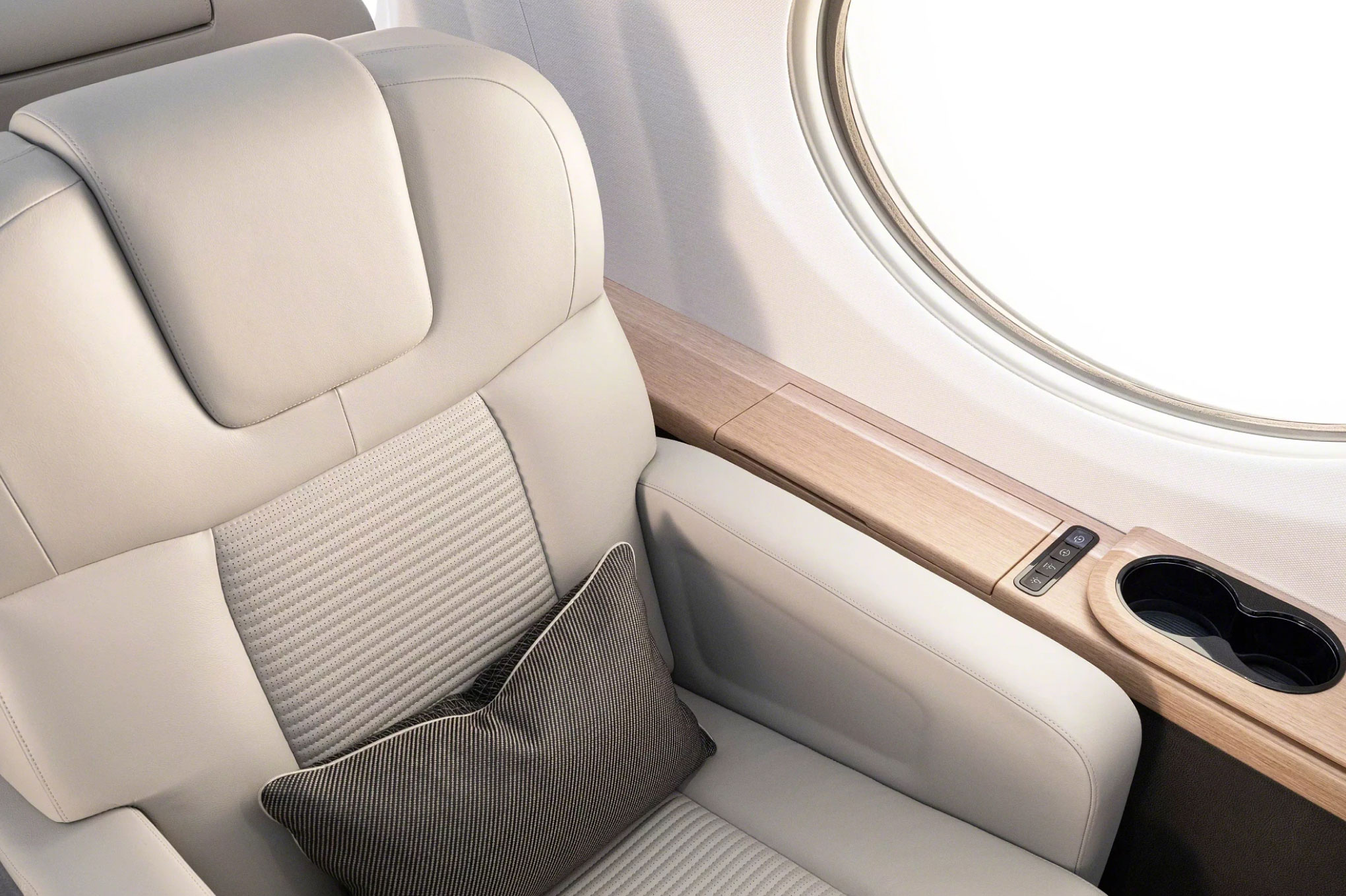Gulfstream G400 — view 7