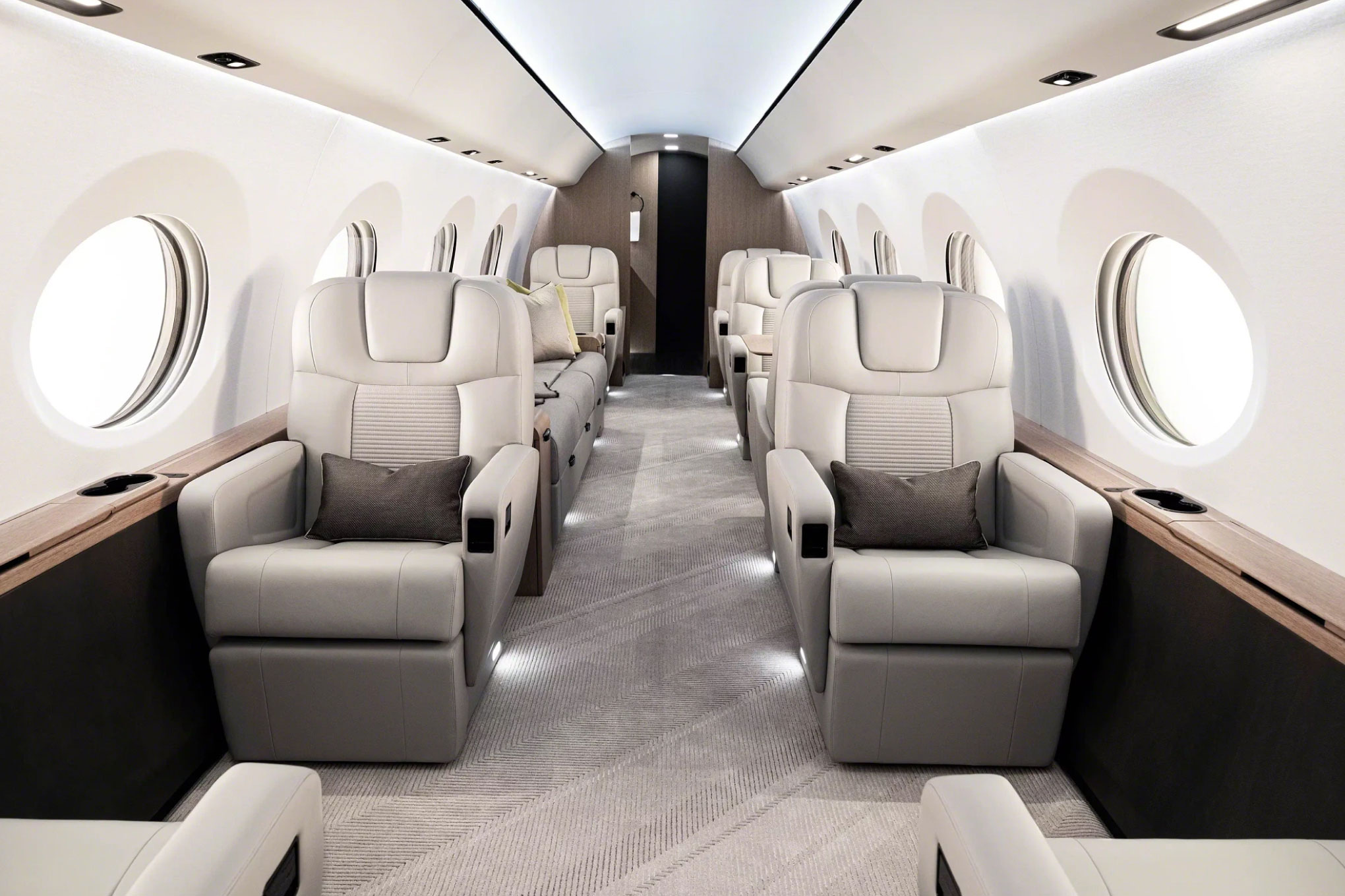 Gulfstream G400 — view 9
