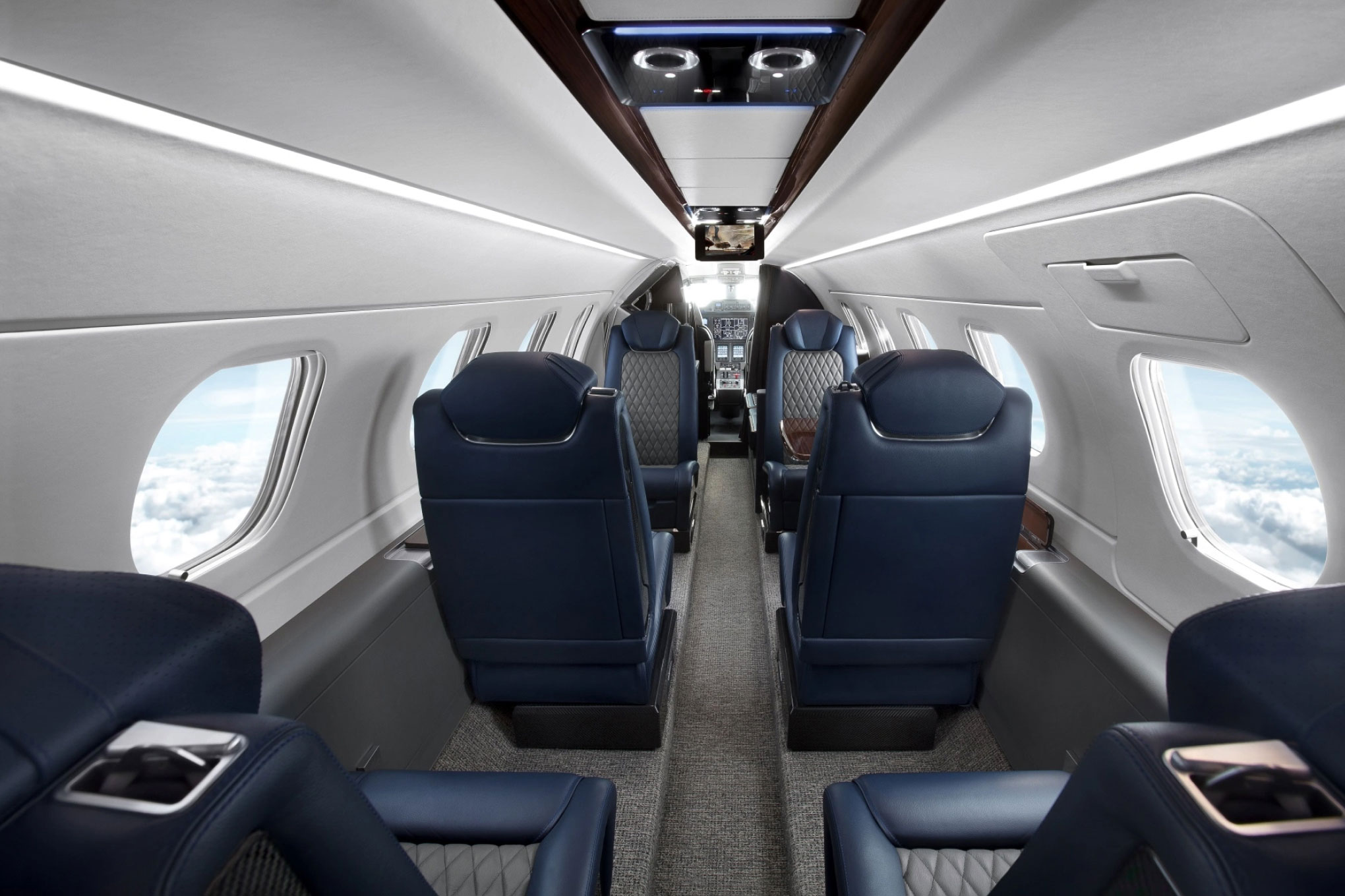 Phenom 300E — view 4